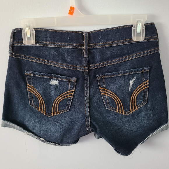 ❣️10/$50❣️: HOLLISTER | dark wash jean shorts - Picture 2 of 3